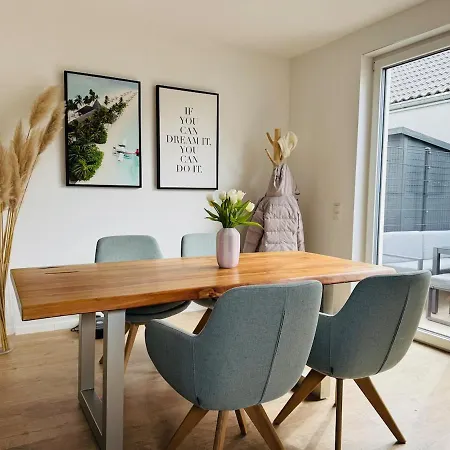 Neubau Mit Hauscharakter In Weinsheim Appartamento